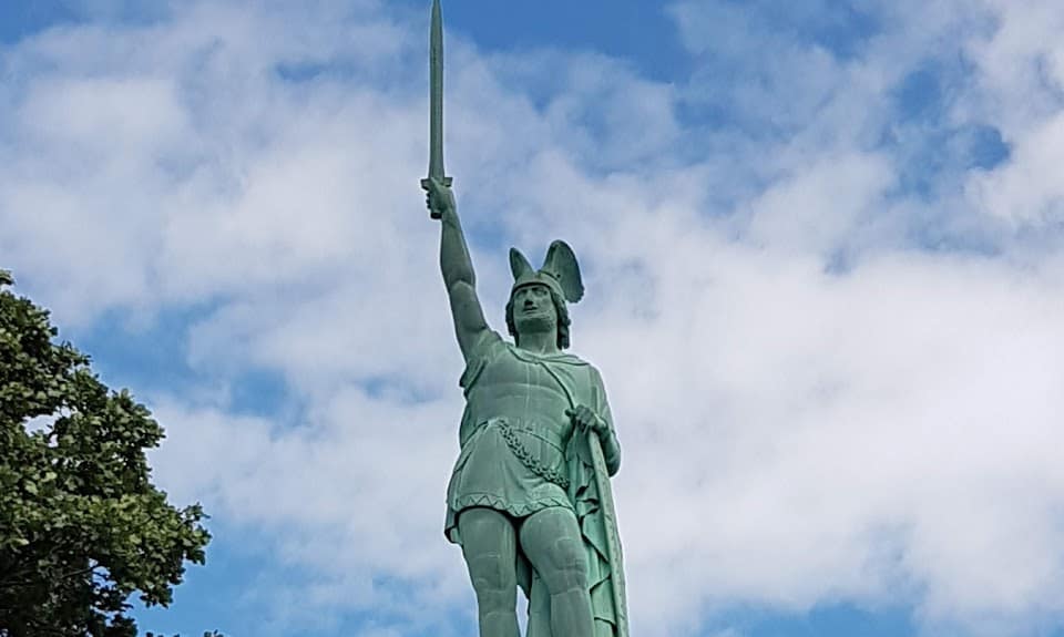 Hermannsdenkmal bei Detmold im Teutoburger Wald